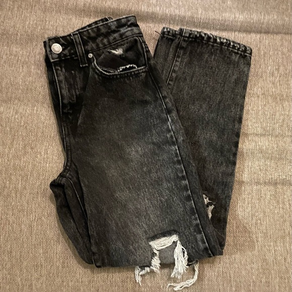 ** RSQ ** Faded Black hole 90's Jeans, Girl's Size 10 / Large - Picture 3 of 3